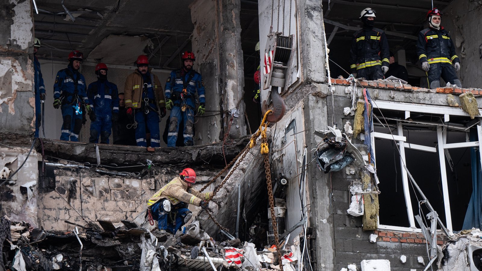 Ukrainian President Volodymyr Zelensky will hold talks with EU allies ahead of his meeting in Florida with US President Donald Trump, as Russia launched a fresh drone and missile attack on Kyiv and other regions of Ukraine.