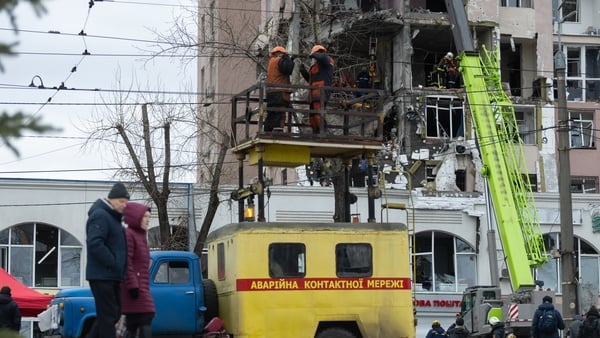 Electricians repair power lines in the Dniprovskyi district of kyiv