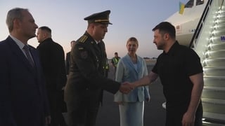 Zelensky arrives in Miami ahead of talks with Trump