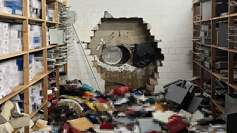 The robbers drilled their way into the underground vault room of the Sparkasse savings bank from a parking garage (Photo: Police Gelsenkirchen)