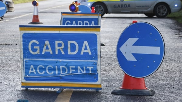 Photo shows garda accident road sign