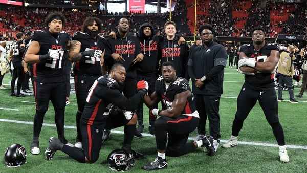 Members of the Falcons Defensive unit pose for a photo after the week 18 NFL game between the Atlanta Falcons and the New Orleans Saints on Sunday January 4, 2026 at the Mercedes-Banz Stadium in Atlanta, Georgia.