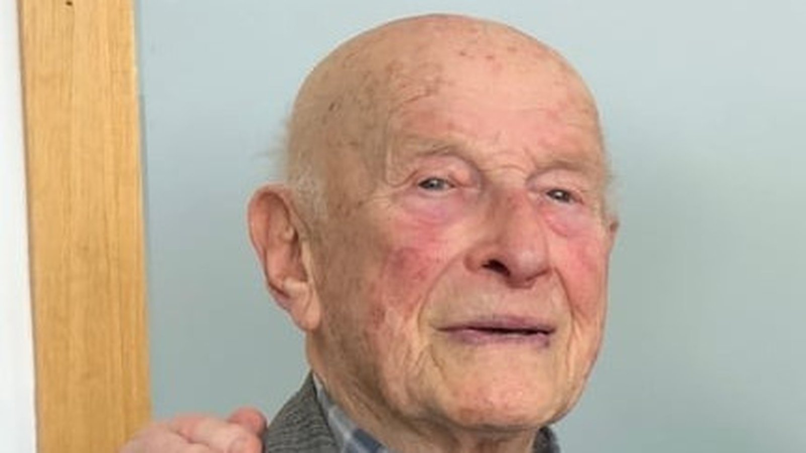Ireland's oldest man, who survived Holocaust, dies at 107