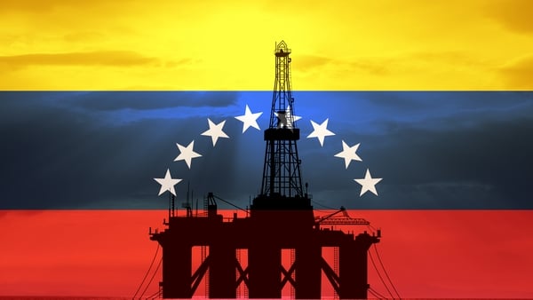 A graphic showing a Venezuelan colours with a visual of an oil rig