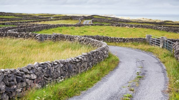 A winding road in Inis Meáin