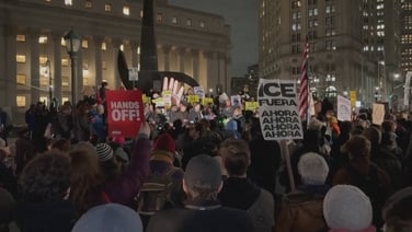 Vigil held in New York after ICE agent fatally shoots woman in Minneapolis