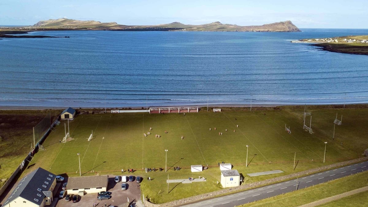 Garry Mac Mathúna, Michéal Ó Murchú, Dan ‘Larry’ Ó Cíobháin, Tomás Ó Luing, Pádraig Ó Sé, Francie Ó Deargáin