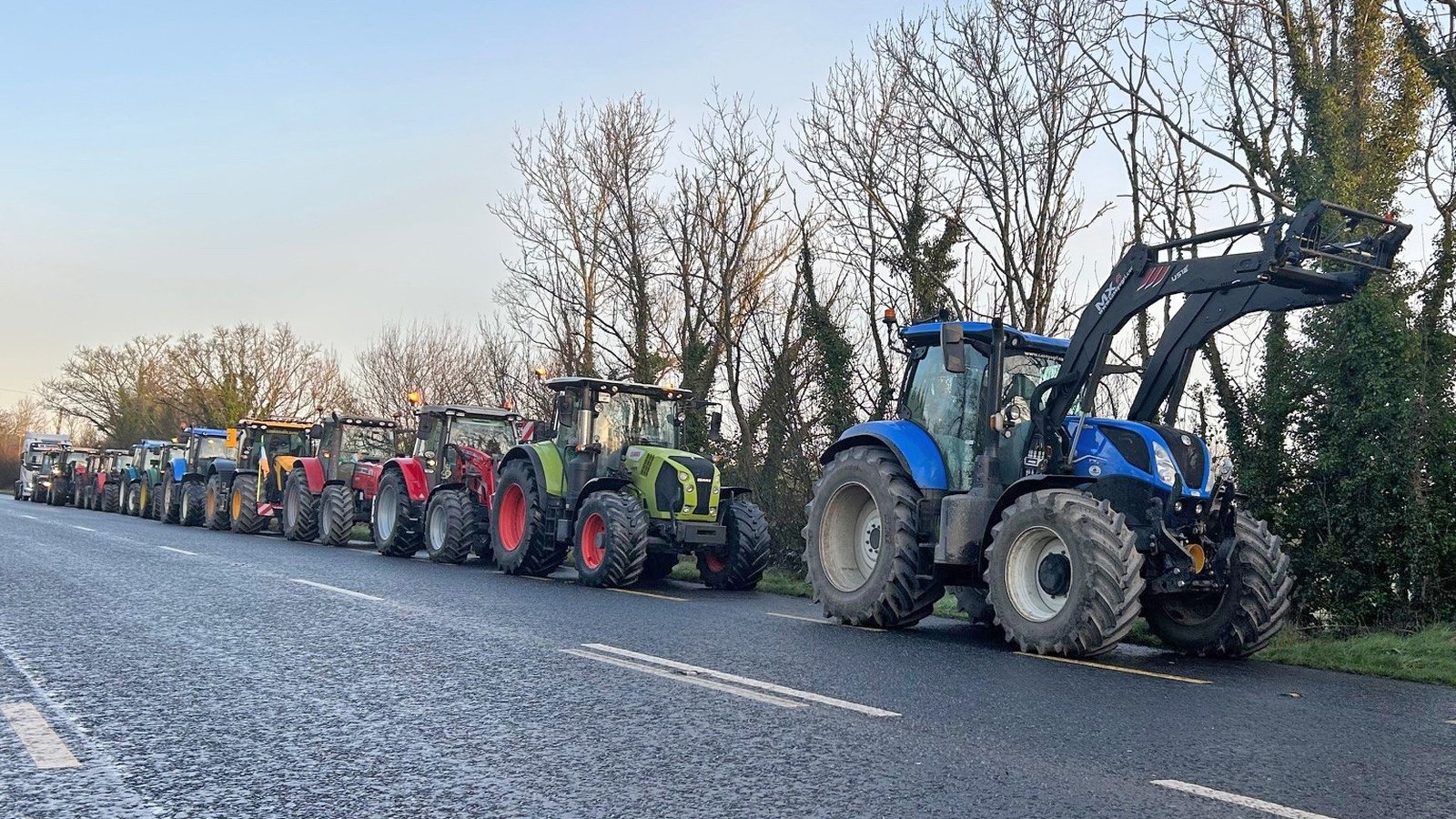 Thousands of farmers rally in Athlone over Mercosur deal