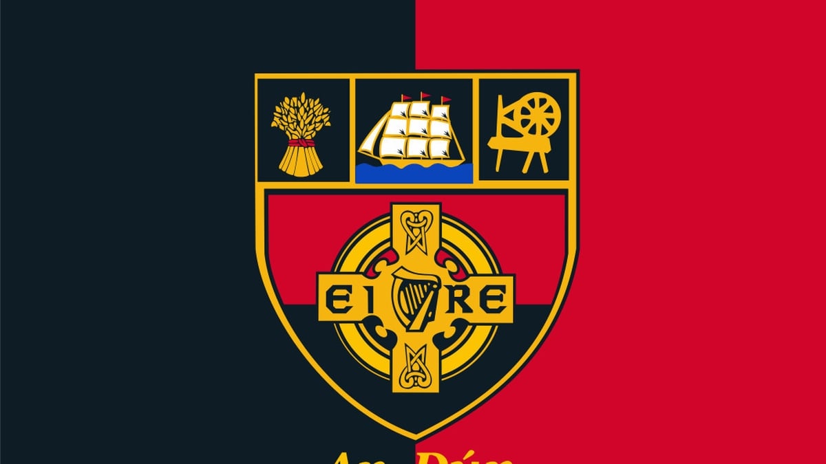 Ursula Ní Shabhaois, tráchtaire polaitíochta atá lonnaithe in Iúr Chinn Trá.