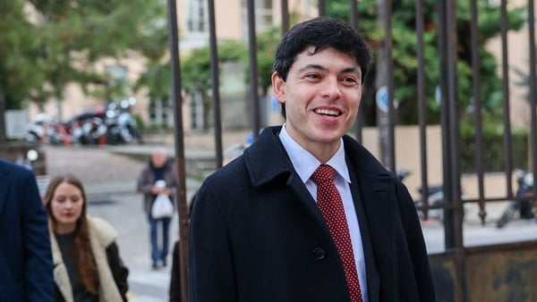 Photo shows Seán Binder arriving at criminal court in Greece