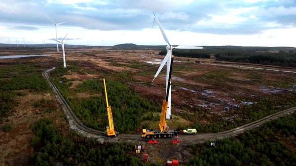 Last turbine on Ireland’s first commercial wind farm dismantled