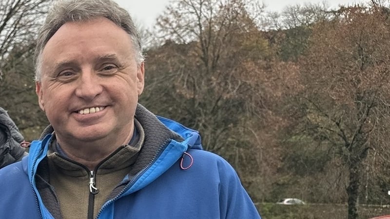 Niall Martin atá ar shlí na fírinne