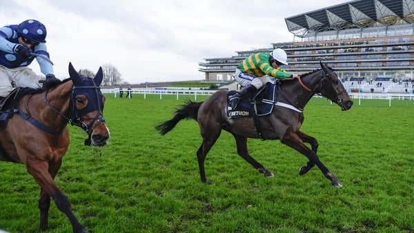 ASCOT, ENGLAND - JANUARY 17: James Bowen riding Jonbon (green/gold) clear the last to win The BetMGM Clarence House Chase from Harry Skelton and Thistle Ask (blue)at Ascot Racecourse on January 17, 2026 in Ascot, England. (Photo by Alan Crowhurst/Getty Im