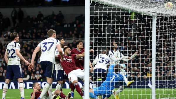 Callum Wilson of West Ham (c) scores against Tottenham - Premier League, January 2026