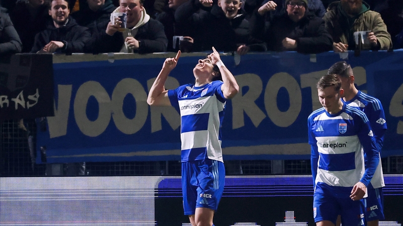ZWOLLE, NETHERLANDS - JANUARY 17: Anselmo Garcia Mac Nulty of PEC Zwolle celebrates 2-0 during the Dutch Eredivisie match between PEC Zwolle v AZ Alkmaar at the MAC3PARK Stadium on January 17, 2026 in Zwolle Netherlands (Photo by Jeroen van den Berg/Soccr