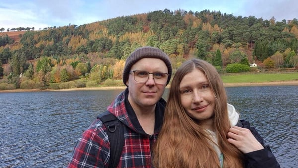 Dmitri Simbaev (R) and Daria Petrenko