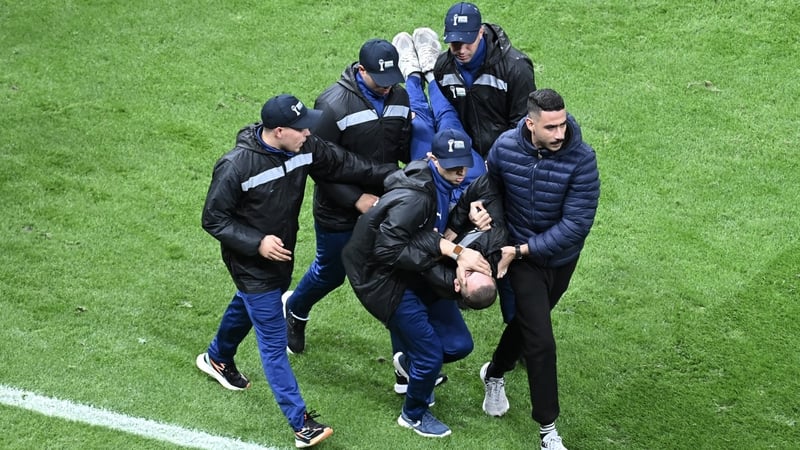 Senegal coach jeered by journalists after AFCON drama