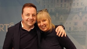 Are you a hugger? - The NuddleUp with Suzy Duffy show image