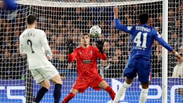 LONDON, ENGLAND - JANUARY 21: Pafos goalkeeper Jay Gorter saves a shot from Estevao Willian of Chelsea during the UEFA Champions League 2025/26 League Phase MD7 match between Chelsea FC and Pafos FC at Stamford Bridge on January 21, 2026 in London, England. (Photo by Charlotte Wilson/Offside/Offside