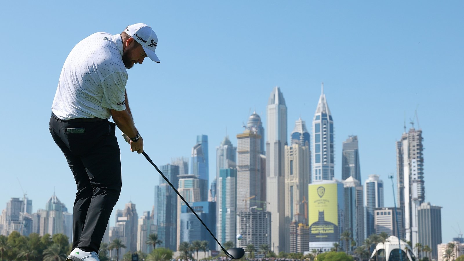Lowry off to strong start, McIlroy struggles in Dubai