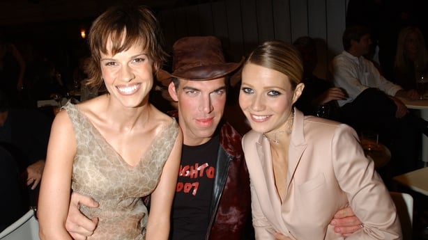 Hilary Swank, Kevyn Aucoin, and Gwyneth Paltrow during The 2001 VH1/Vogue Fashion Awards