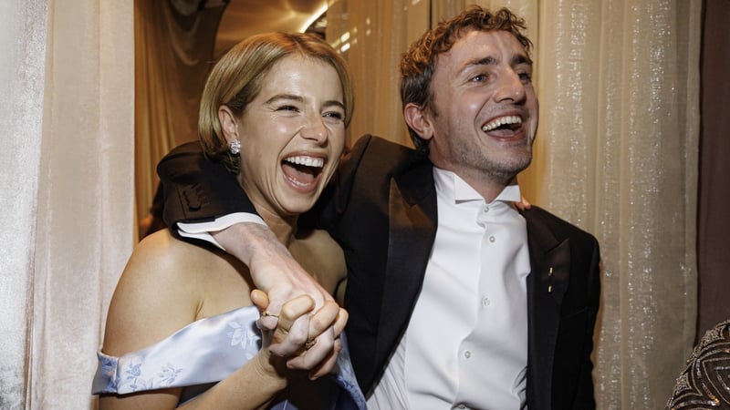 Jessie Buckley and Paul Mescal