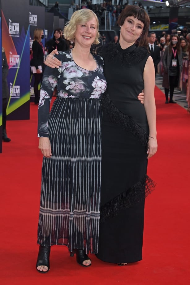 LONDON, ENGLAND - OCTOBER 13: Jessie Buckley (R) and mother Marina Cassidy attend the Gala Premiere for "The Lost Daughter" during the 65th BFI London Film Festival at The Royal Festival Hall on October 13, 2021 in London, England. (Photo by David M. Benett/Dave Benett/Getty Images for Netflix)