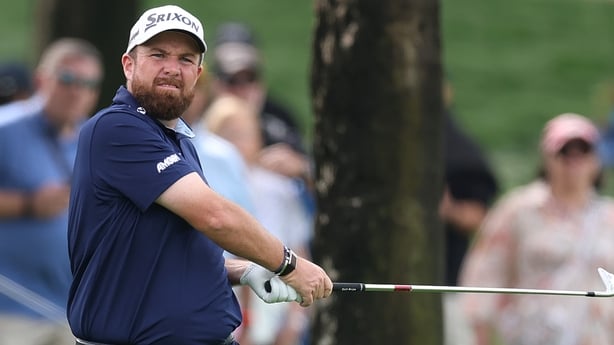 DUBAI, UNITED ARAB EMIRATES - JANUARY 23: Shane Lowry of Ireland reacts to his second shot on the first hole during day two of the Hero Dubai Desert Classic 2026 at Emirates Golf Club on January 23, 2026 in Dubai, United Arab Emirates. (Photo by Warren Little/Getty Images)