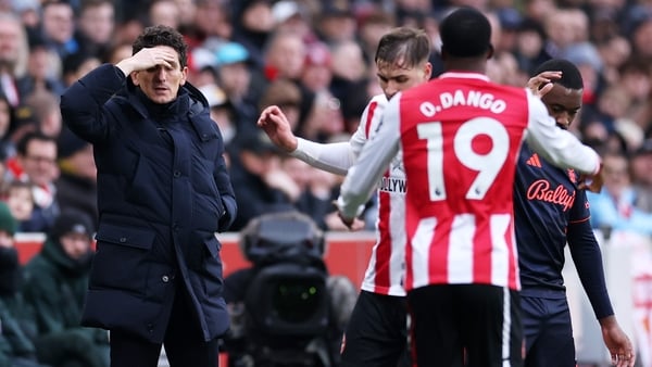 Keith Andrews, Manager of Brentford, reacts during the Premier League match between Brentford and Nottingham Forest at Gtech Community Stadium on January 25, 2026 in Brentford, England.