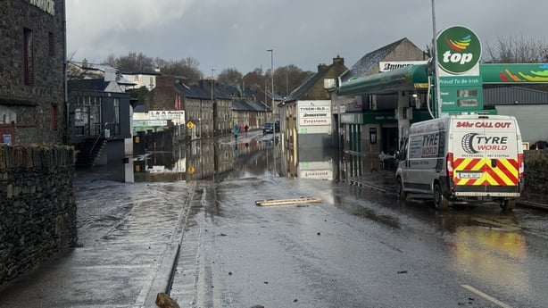 Island Road Enniscorthy flooding - pic - Barry Gallagher - RTE
