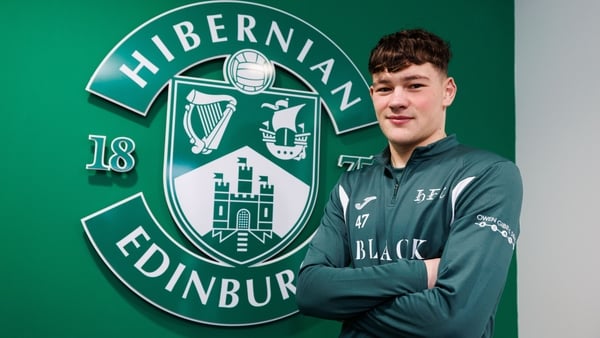 EDINBURGH, SCOTLAND - JANUARY 29: New Hibernian signing Owen Elding at the Hibernian Training Centre, on January 29, 2025, in Edinburgh, Scotland. (Photo by Ross Parker/SNS Group via Getty Images)