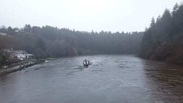 Barge which broke from moorings amid Graiguenamanagh flooding intercepted down river