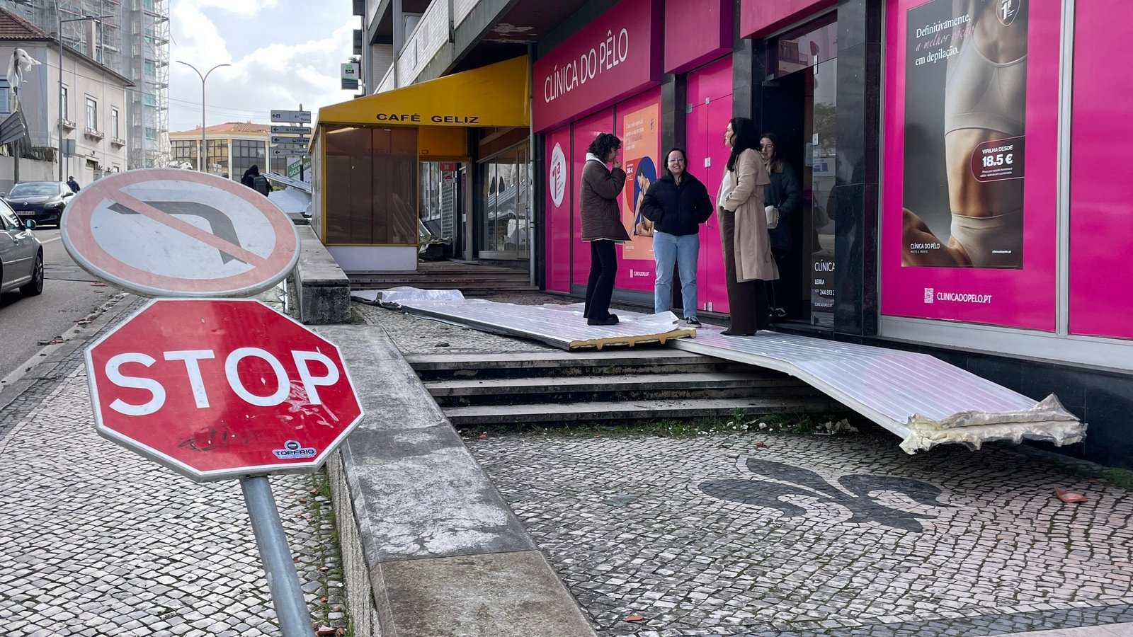 200,000 without power in Portugal after Storm Kristin