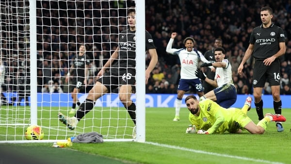LONDON, ENGLAND - FEBRUARY 1: Abdukodir Khusanov of Manchester City is unable to prevent an equalising goal (2-2) by Dominis Solanke of Tottenham Hotspur during the Premier League match between Tottenham Hotspur and Manchester City at Tottenham Hotspur St