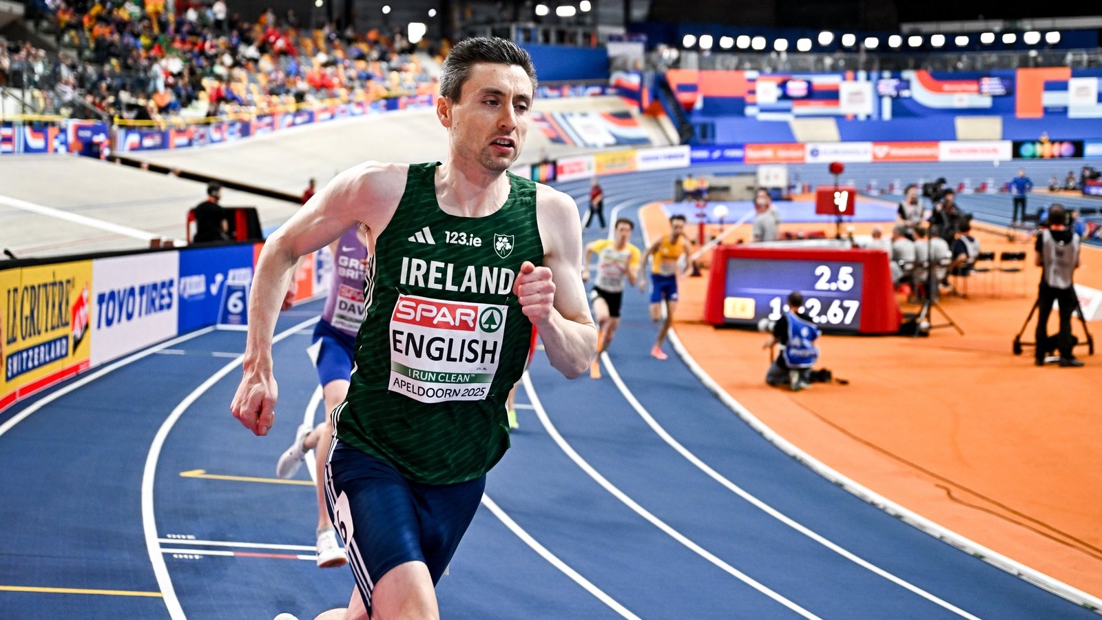 English lowers Irish 800m indoor record in Ostrava