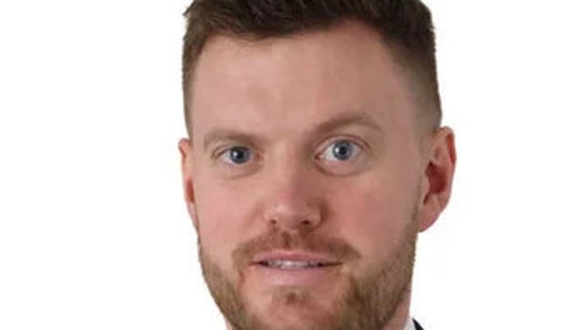 Shane Curley, Seanadóir.