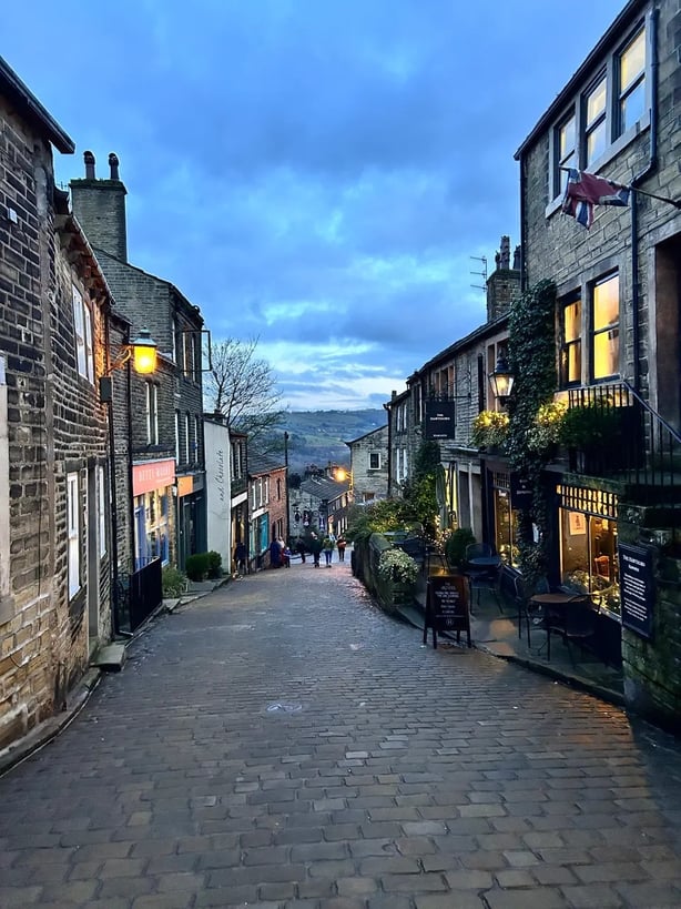 Haworth Main Street, outside The Hawthorn 