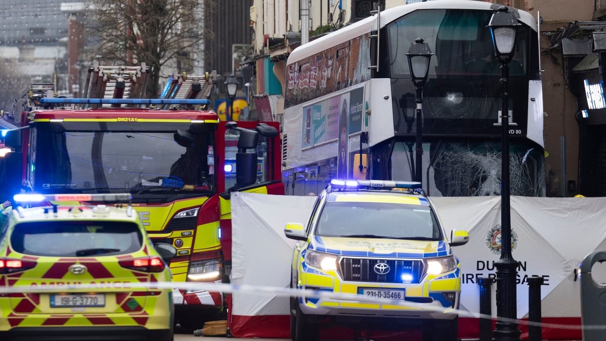 One killed, three hospitalised after Dublin bus crash