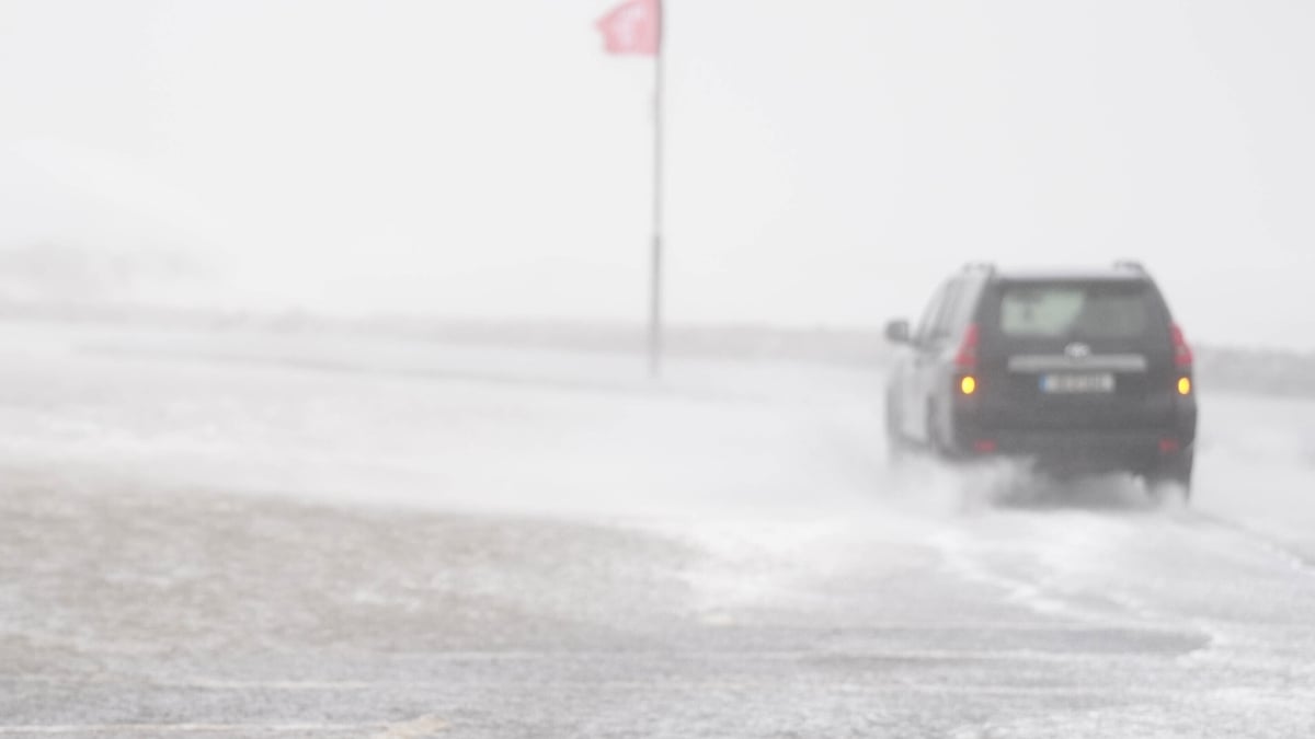 7.50am Business News