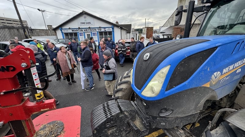 Farmers protest at Martin Heydon's office