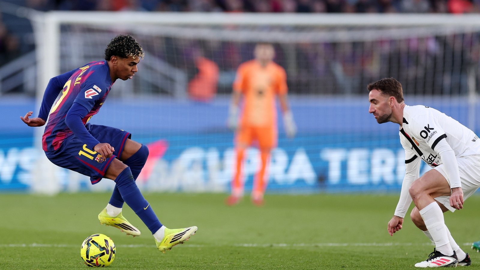 European wrap: Barca stretch their lead in Spain