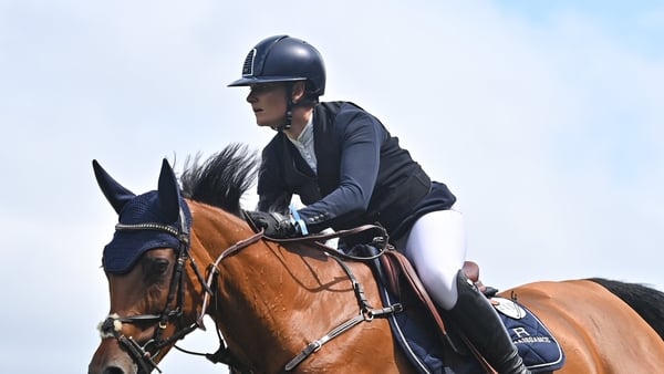 10 August 2023; Jessica Burke of Ireland competes on Inpulss in the Speed Derby during the Longines FEI Dublin Horse Show at the RDS in Dublin. Photo by Sam Barnes/Sportsfile