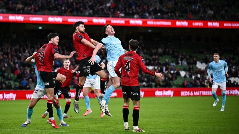 8 February 2026; Jordan Flores of Bohemians in action against Joe Redmond of St Patrick's Athletic during the SSE Airtricity Men's Premier Division match between Bohemians and St Patrick's Athletic at the Aviva Stadium in Dublin. Photo by Seb Daly/Sportsf