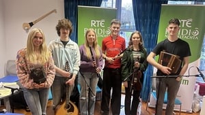 Donnchadh Mac Aodh, Maedbh Ní Chonaill agus Evan Ó Cualáin, ón gCumann Ceoil.  show image
