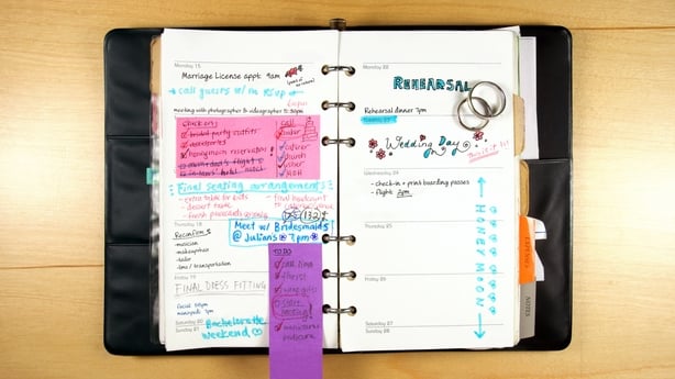 Wedding to do list and calendar