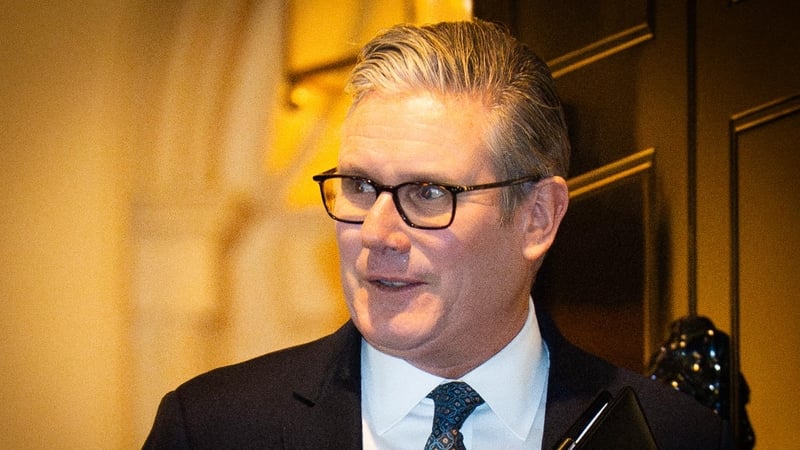 UK cabinet ministers back Starmer amid call to resign