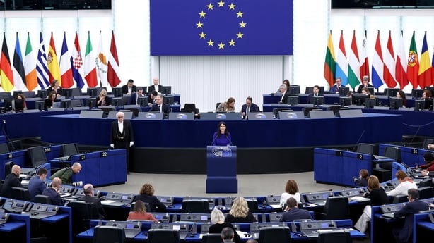 european parliament chamber 