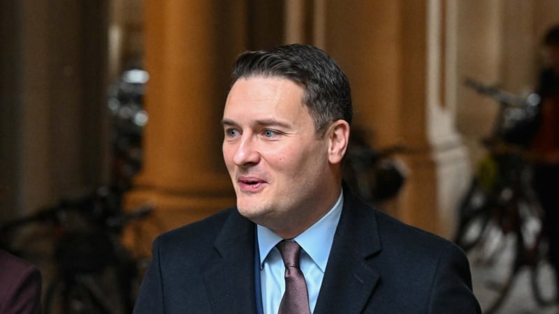 Wes Streeting stares of camera