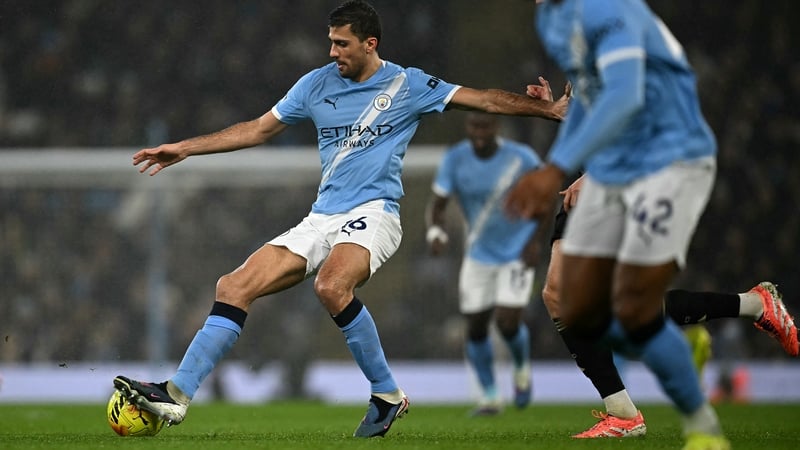 Manchester City's Spanish midfielder #16 Rodri controls the ball during the English Premier League football match between Manchester City and Fulham