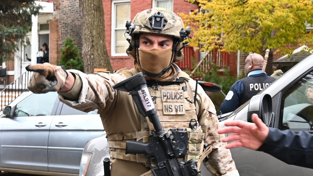 "There's a growing hostility to the government" - Chicago pastor on impact of ICE